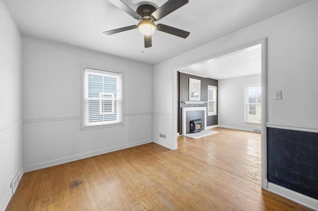 1805 6th Avenue, St Joseph, MO 64505