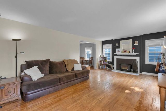 1805 6th Avenue, St Joseph, MO 64505