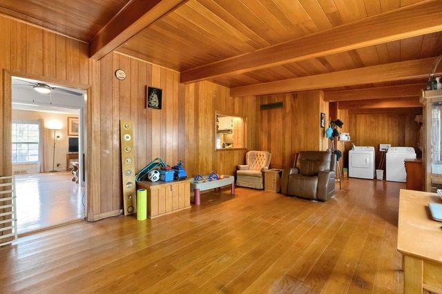 1805 6th Avenue, St Joseph, MO 64505