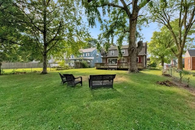 1805 6th Avenue, St Joseph, MO 64505