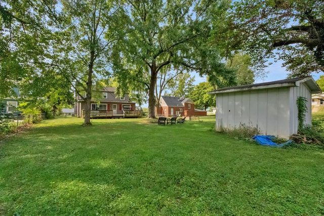 1805 6th Avenue, St Joseph, MO 64505