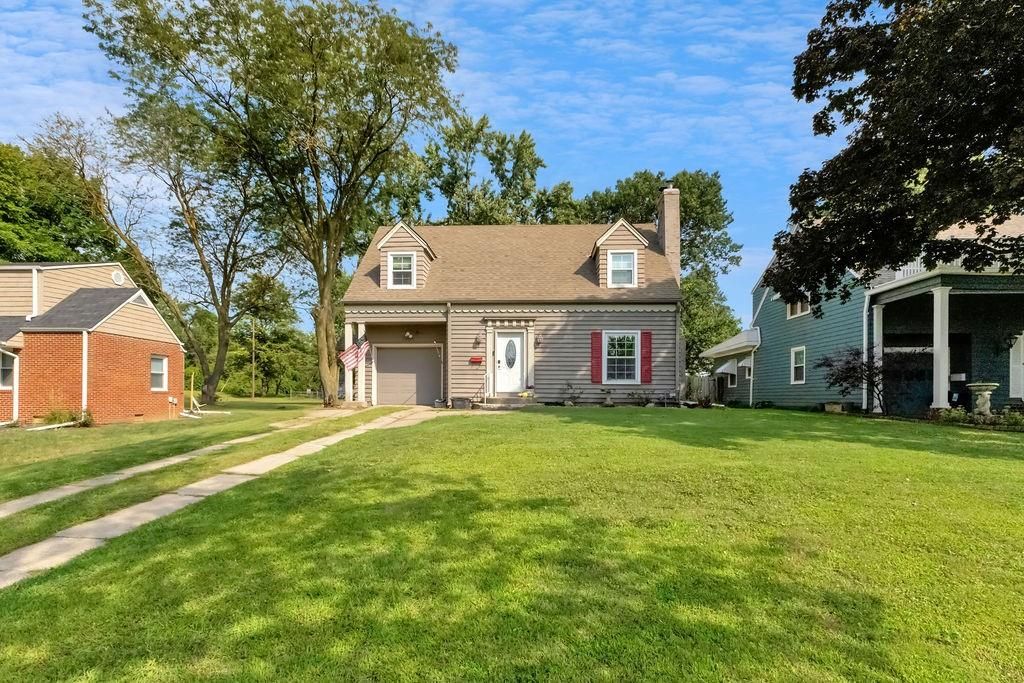 1805 6th Avenue, St Joseph, MO 64505