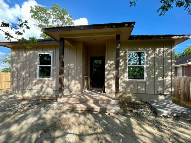1210 East Martin Luther King Jr Street, Bryan, TX 77803