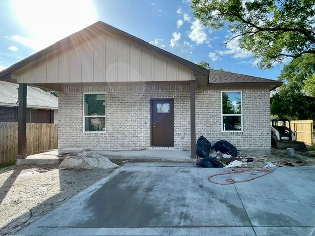 1210 East Martin Luther King Jr Street, Bryan, TX 77803