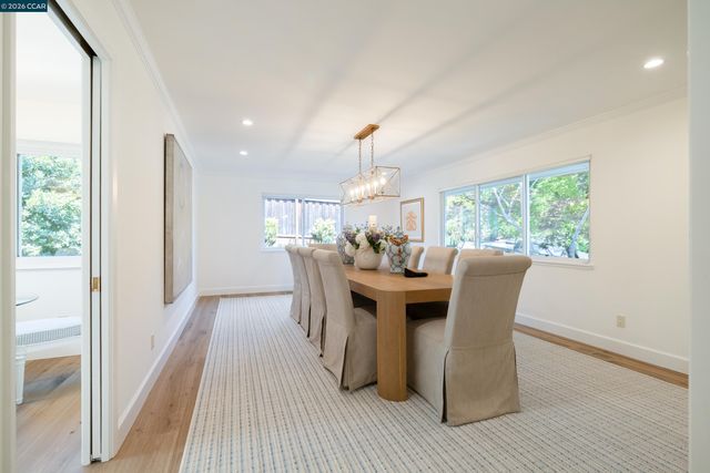 59 Lynwood Pl, Moraga, CA 94556