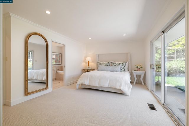 59 Lynwood Pl, Moraga, CA 94556