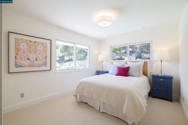 59 Lynwood Pl, Moraga, CA 94556