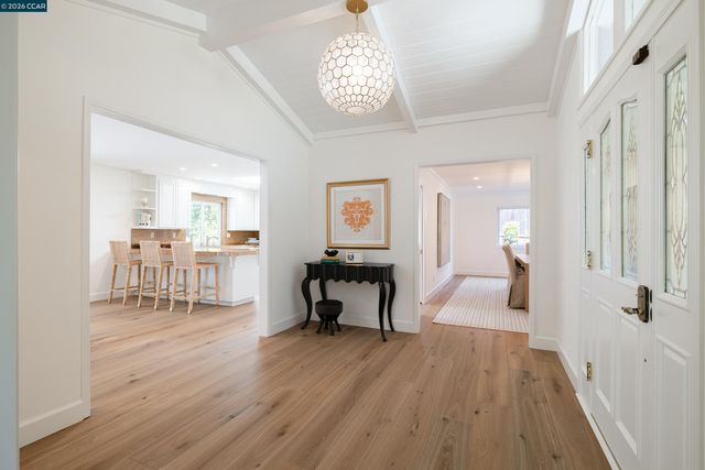 59 Lynwood Pl, Moraga, CA 94556