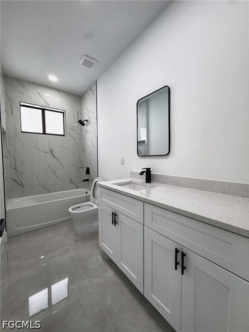 2806 21st ST W, Lehigh Acres, FL 33971