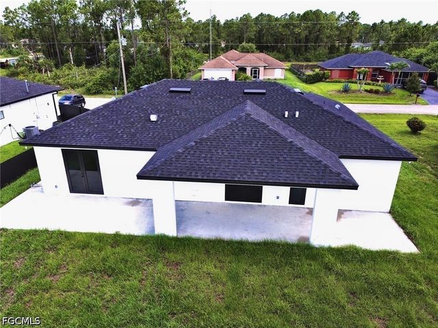 2806 21st ST W, Lehigh Acres, FL 33971