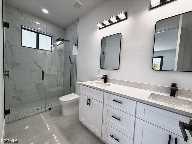 2806 21st ST W, Lehigh Acres, FL 33971
