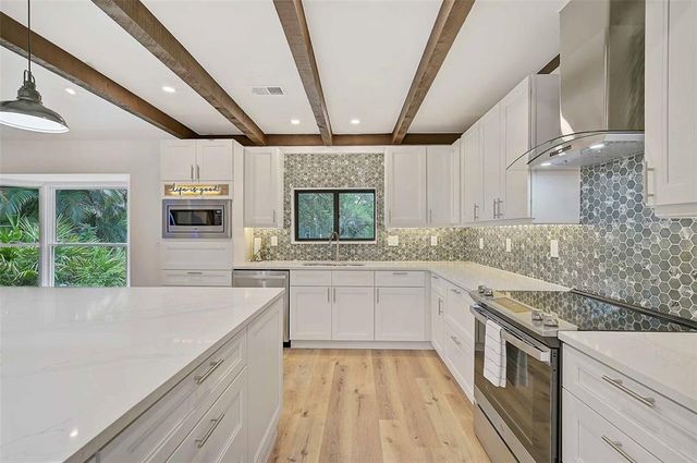 5373 DOMINICA CIRCLE, Sarasota, FL 34233
