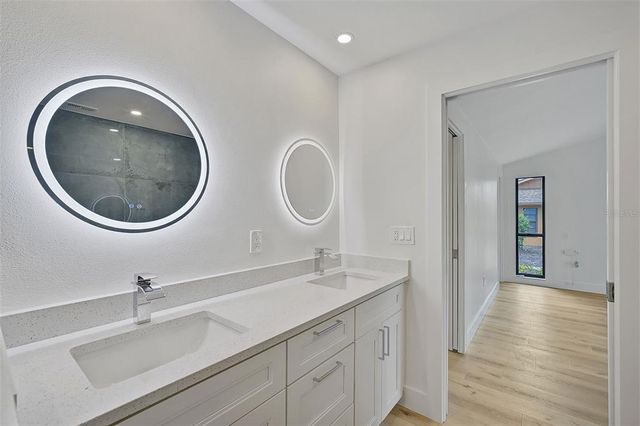 5373 DOMINICA CIRCLE, Sarasota, FL 34233