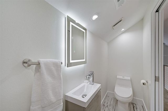 5373 DOMINICA CIRCLE, Sarasota, FL 34233
