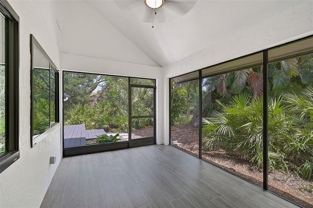 5373 DOMINICA CIRCLE, Sarasota, FL 34233