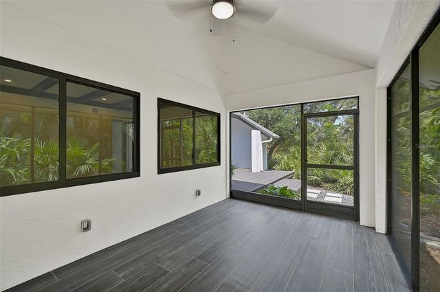 5373 DOMINICA CIRCLE, Sarasota, FL 34233