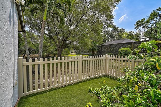5373 DOMINICA CIRCLE, Sarasota, FL 34233