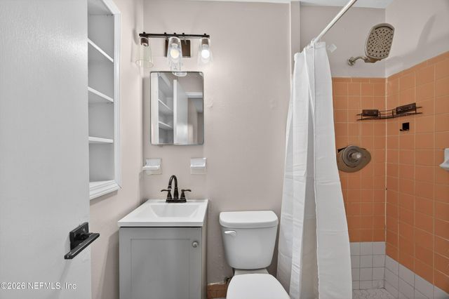 2839 LORAN Drive N, Jacksonville, FL 32216