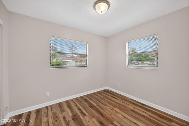 2839 LORAN Drive N, Jacksonville, FL 32216