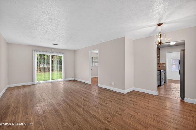 2839 LORAN Drive N, Jacksonville, FL 32216