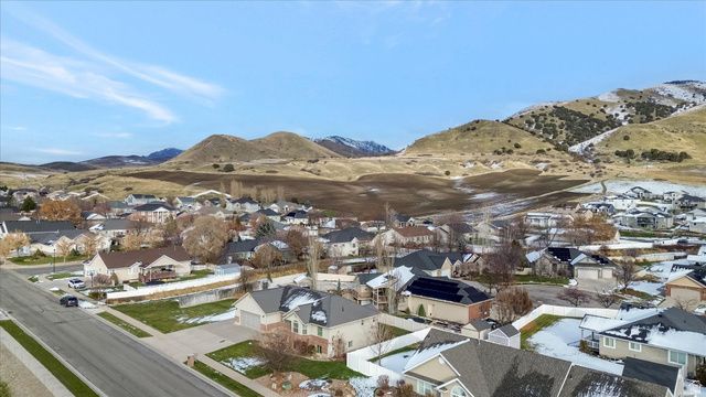 52 N 880 E, Smithfield, UT 84335