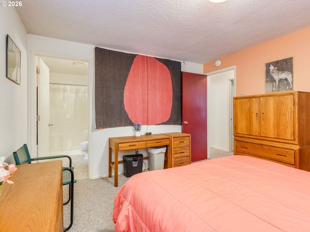 6103 Nw BERNIE Dr, Vancouver, WA 98663