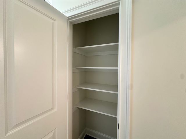 10 Franklin Ave 102, Revere, MA 02151