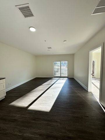 10 Franklin Ave 102, Revere, MA 02151