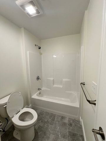 10 Franklin Ave 102, Revere, MA 02151