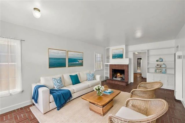 619 Narcissus, Newport Beach, CA 92625
