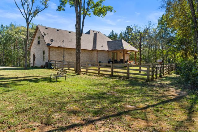 2320 Bob Cheek Rd, Lewisburg, TN 37091