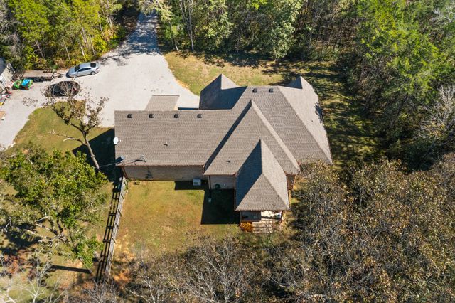 2320 Bob Cheek Rd, Lewisburg, TN 37091
