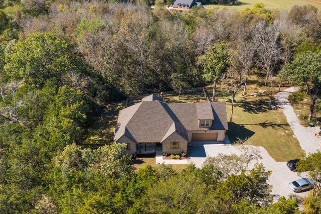 2320 Bob Cheek Rd, Lewisburg, TN 37091