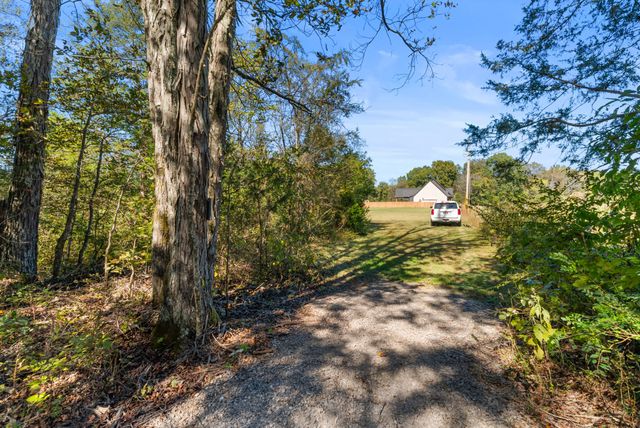 2320 Bob Cheek Rd, Lewisburg, TN 37091