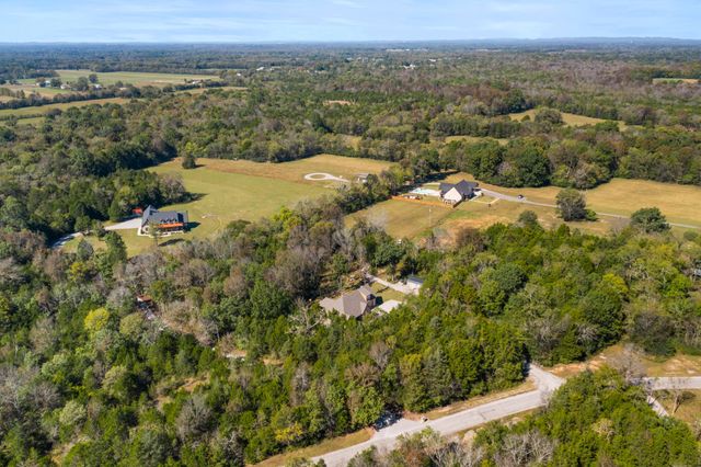 2320 Bob Cheek Rd, Lewisburg, TN 37091
