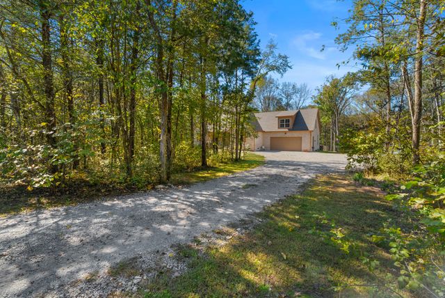 2320 Bob Cheek Rd, Lewisburg, TN 37091