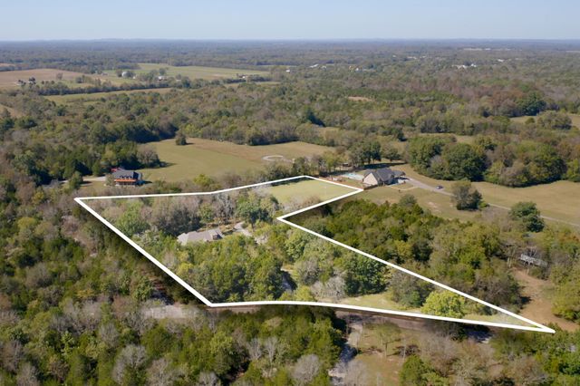 2320 Bob Cheek Rd, Lewisburg, TN 37091