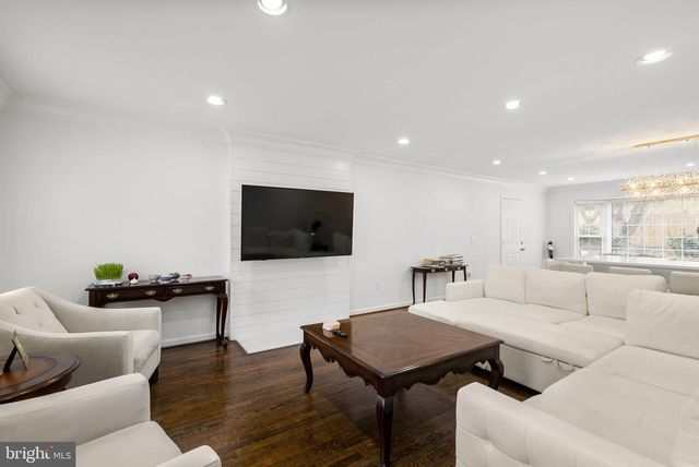 1910 SUNRISE DR, Potomac, MD 20854