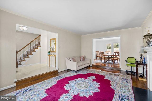 1910 SUNRISE DR, Potomac, MD 20854