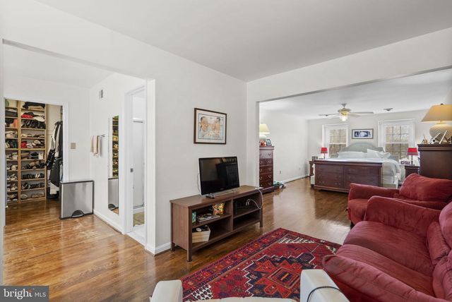 1910 SUNRISE DR, Potomac, MD 20854