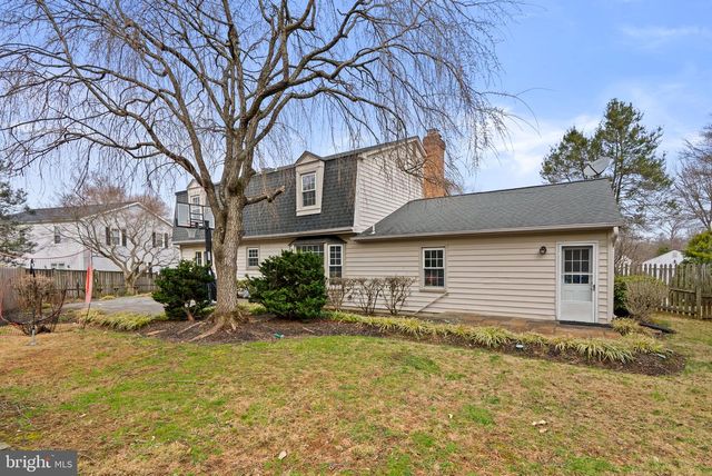 1910 SUNRISE DR, Potomac, MD 20854