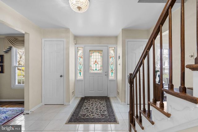 1910 SUNRISE DR, Potomac, MD 20854