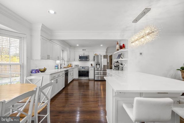 1910 SUNRISE DR, Potomac, MD 20854