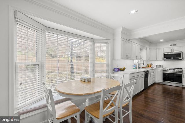 1910 SUNRISE DR, Potomac, MD 20854