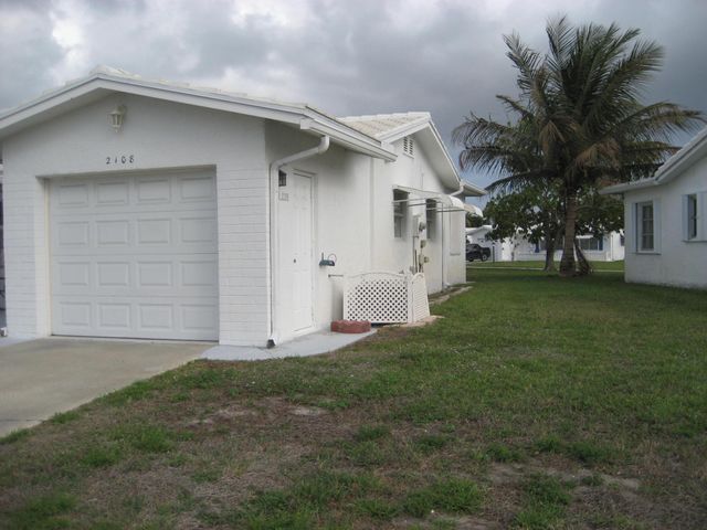 2108 SW 15th Street SW, Boynton Beach, FL 33426
