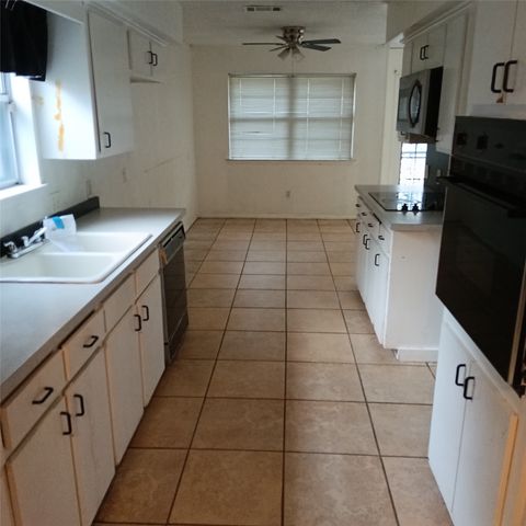 5013 Cordova Avenue, Fort Worth, TX 76132