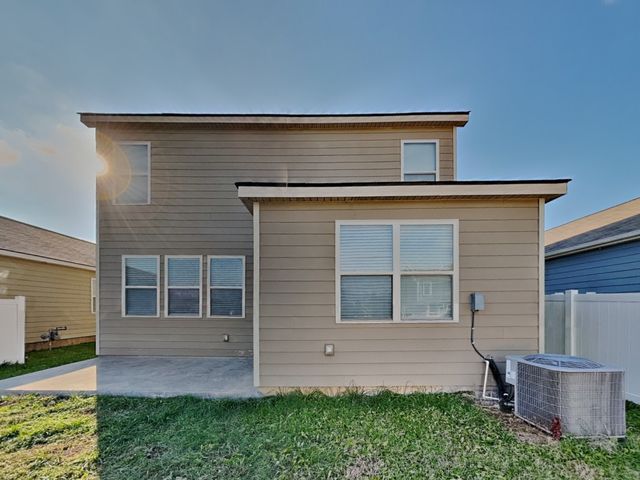 8012 Craighead Dr, Lebanon, TN 37087