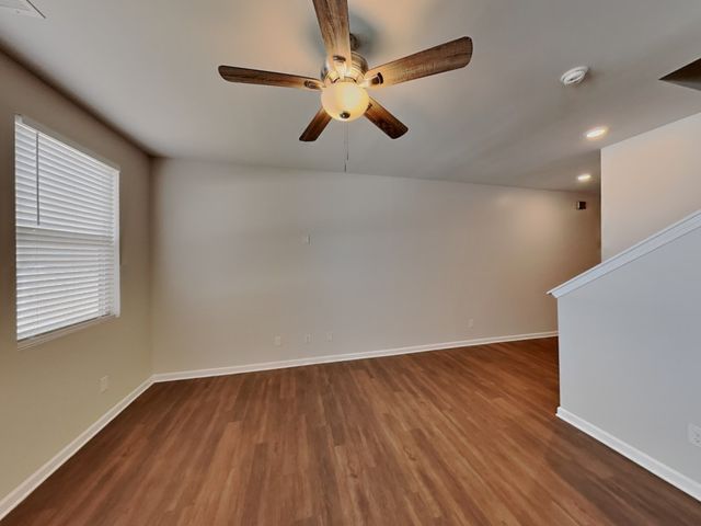 8012 Craighead Dr, Lebanon, TN 37087