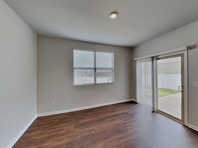 8012 Craighead Dr, Lebanon, TN 37087