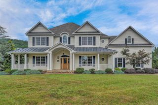 3845 Eagle Crest DR, Roanoke, VA 24018